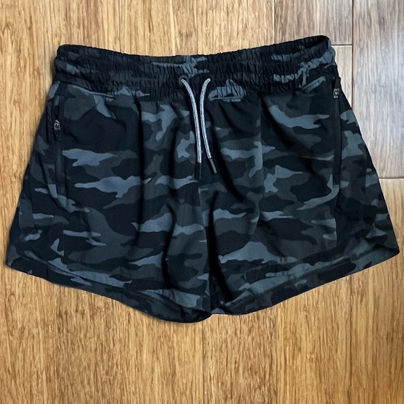 Athlata Girl All Play 3” Shorts, XXL/16 EUC Camo - Picture 3 of 5